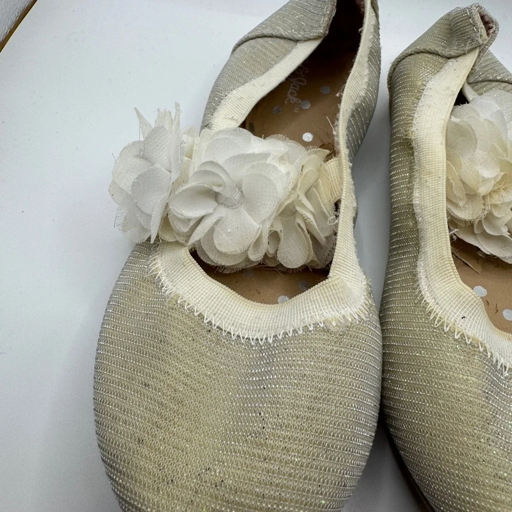 Cat & Jack Toddler Girls Size 10 Cream Floral Ballet Flats